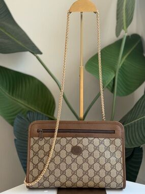 Gucci 'GG Supreme' Crossbody